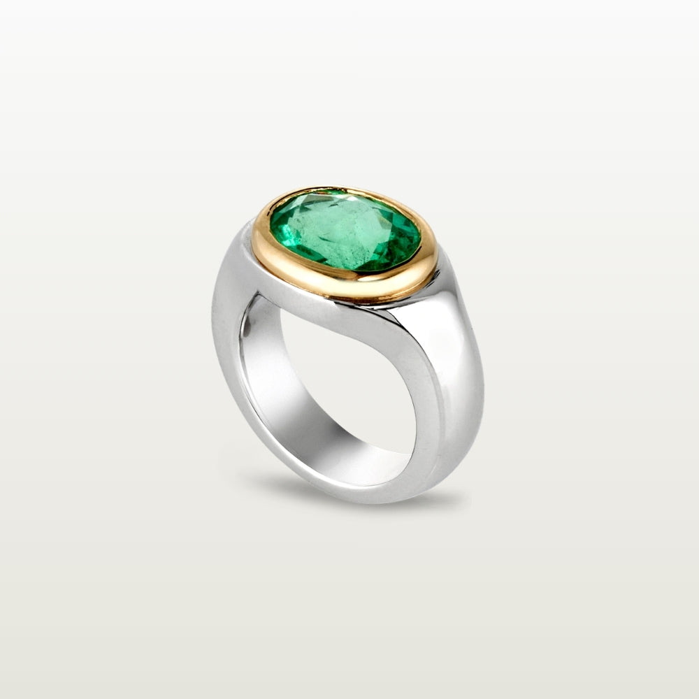 COLOMBIAN EMERALD JEAN SIGNET RING